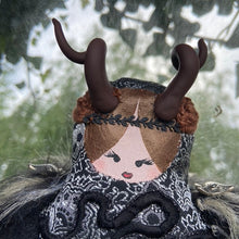 Charger l'image dans la galerie, Othilie <br/> Poupée Déco