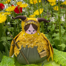 Charger l'image dans la galerie, Flore <br/> Poupée Déco