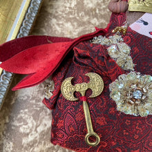 Charger l'image dans la galerie, Alix <br/> Poupée Déco