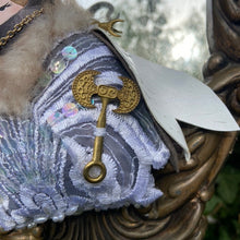 Charger l'image dans la galerie, Blanche <br/> Poupée Déco