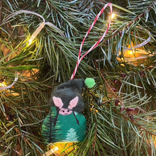 Charger l'image dans la galerie, Lutins de Noël imprimé sapins <br/> Déco de sapin