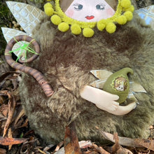 Charger l'image dans la galerie, Fanny <br/> Poupée Déco