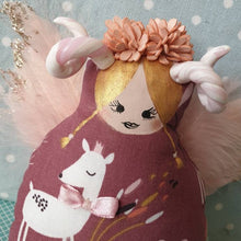 Charger l'image dans la galerie, Erika <br/> Poupée Déco