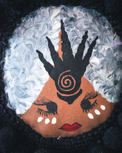 Charger l'image dans la galerie, Marie <br/> Poupée Déco