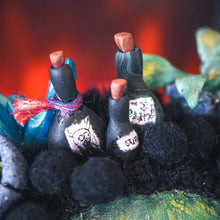 Charger l'image dans la galerie, Adèle <br/> Poupée Déco