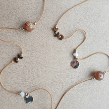 Charger l'image dans la galerie, Asruun <br/> Sautoir Les Mystérieuses